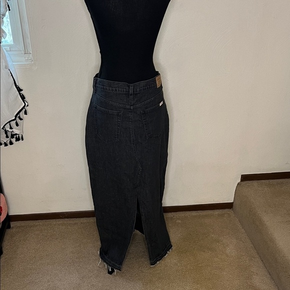 Levi Strauss Signature Black Denim Maxi Skirt Size 8 Rising Star - Picture 6 of 12